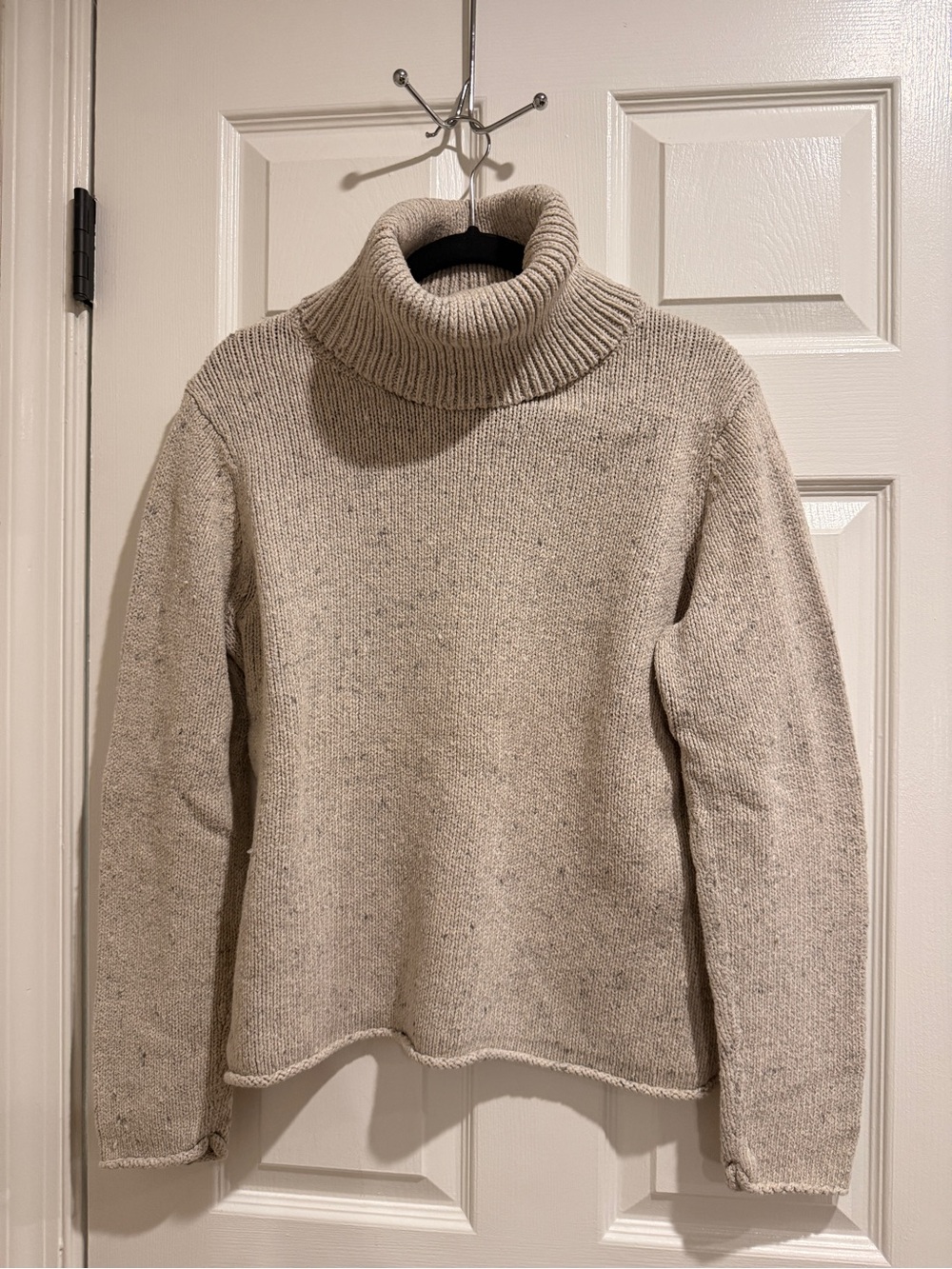 G.H. Bass & Co. Oatmeal Turtleneck Sweater Women’s Large Cotton Blend